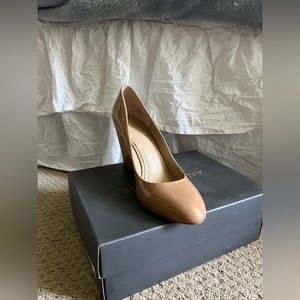 Ann Taylor nude shoes